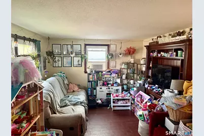 105 Florence Street, Manchester, CT 06040 - Photo 5
