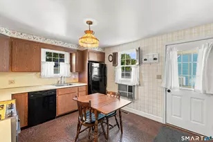 82 McKinley St, Torrington, CT 06790 - Photo 13