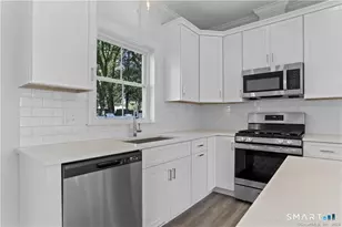 348 Halley Ave, Fairfield, CT 06825 - Photo 5