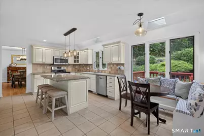 44 Coventry Way, Guilford, CT 06437 - Photo 3