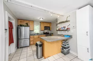 16 Linden Ave, Hamden, CT 06518 - Photo 15