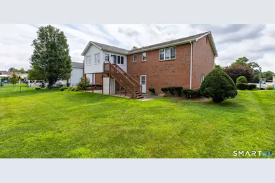 15 Colonial Drive, Wethersfield, CT 06109 - Photo 9