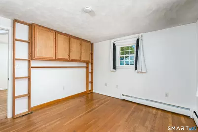 10 Ann Street, Enfield, CT 06082 - Photo 9