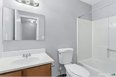 5-7 Warner St Extension #7E, Hartford, CT 06114 - Photo 13