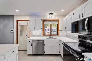 10 Quail Run, Bloomfield, CT 06002 - Photo 13