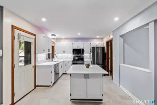 10 Quail Run, Bloomfield, CT 06002 - Photo 11