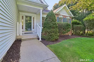155 Country Club Dr, Oxford, CT 06478 - Photo 3