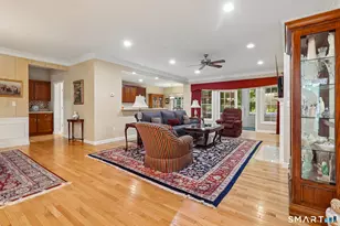 155 Country Club Dr, Oxford, CT 06478 - Photo 9