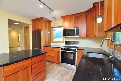 6 Tamarack Lane #6, Simsbury, CT 06070 - Photo 3
