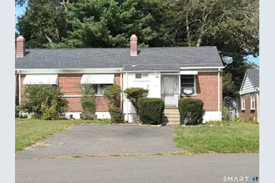 28 Singer Court, Stratford, CT 06614 - Photo 1