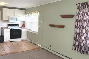 28 Singer Ct, Stratford, CT 06614 - Photo 3