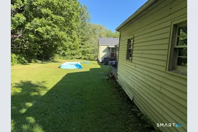 28 Eastview Terrace, Meriden, CT 06450 - Photo 3