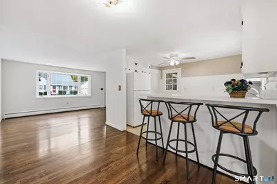3 Arrow Street, Enfield, CT 06082 - Photo 11
