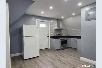 979-981 Hancock Avenue #3, Bridgeport, CT 06605 - Photo 3