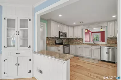 100 Brenair Terrace, Stratford, CT 06615 - Photo 11