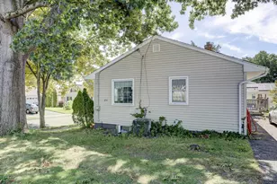 495 Fort Hale Rd, New Haven, CT 06512 - Photo 3