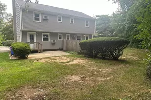 112 Rodgers Rd, Fairfield, CT 06824 - Photo 3