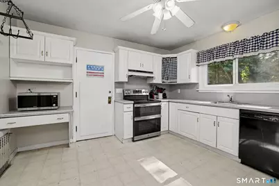 99 Homestead Avenue, Naugatuck, CT 06770 - Photo 9