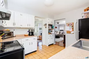 13 Ledge Ln, Stamford, CT 06905 - Photo 17