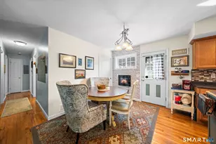 61 South St, Windsor Locks, CT 06096 - Photo 7