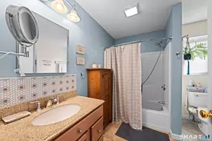61 South St, Windsor Locks, CT 06096 - Photo 17