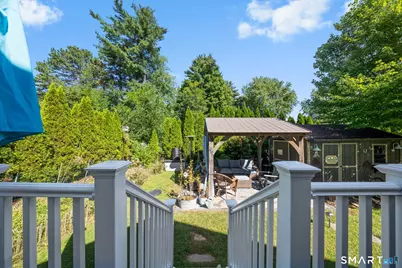 61 South Street, Windsor Locks, CT 06096 - Photo 25
