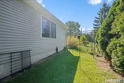 61 South Street, Windsor Locks, CT 06096 - Photo 29