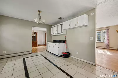 2 Davis Road, North Haven, CT 06473 - Photo 9
