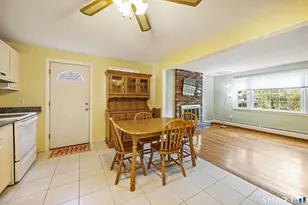 19 Oak St, Wallingford, CT 06492 - Photo 5