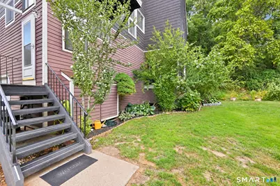 30 Stonegate Circle #F, Branford, CT 06405 - Photo 3