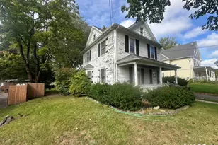 26 Holl St, Manchester, CT 06040 - Photo 3