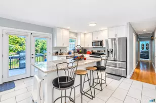 430 Silver Sands Rd, East Haven, CT 06512 - Photo 9