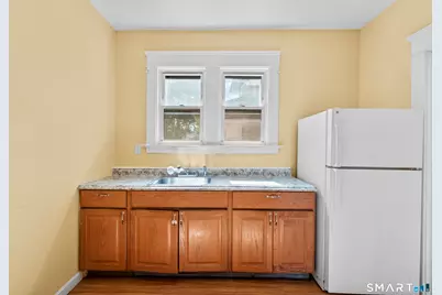 855 Woodward Avenue #1st Flr, New Haven, CT 06512 - Photo 3