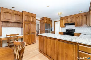 160 McIntosh Dr, Bristol, CT 06010 - Photo 11