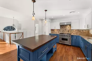 30 Briarwood Dr, Seymour, CT 06483 - Photo 7