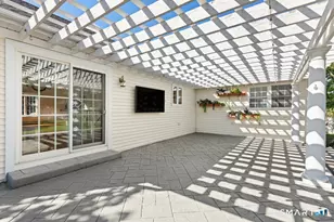 30 Briarwood Dr, Seymour, CT 06483 - Photo 27