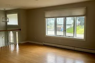 129 Oldham Ave, Waterbury, CT 06705 - Photo 7