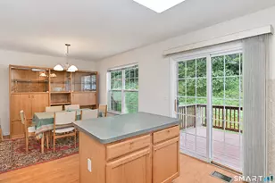 1703 Eaton Ct, Danbury, CT 06811 - Photo 9