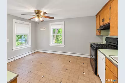 30 Smith Street, Danbury, CT 06810 - Photo 3