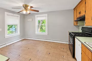 30 Smith St, Danbury, CT 06810 - Photo 3