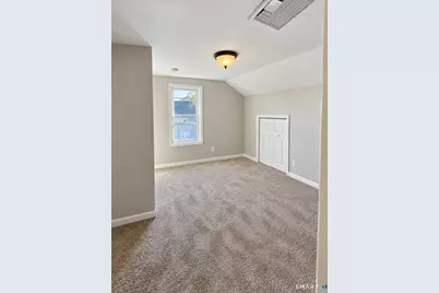 30 Smith Street, Danbury, CT 06810 - Photo 11