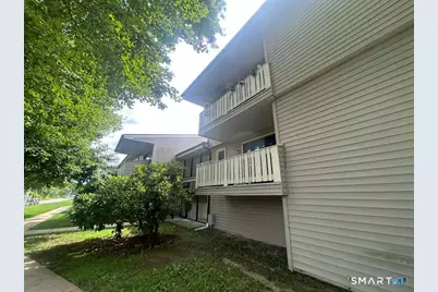 126 Laura Boulevard #126, Norwich, CT 06360 - Photo 3