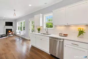 8 View St, Greenwich, CT 06830 - Photo 7
