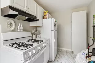24 Park Terrace, Hartford, CT 06106 - Photo 21