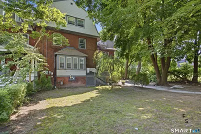 24 Park Terrace, Hartford, CT 06106 - Photo 3