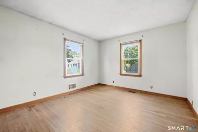27 Hockanum Drive, East Hartford, CT 06118 - Photo 11