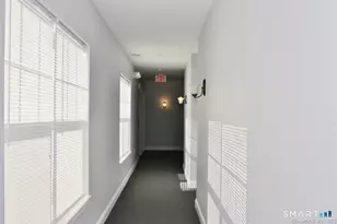 947 Hope St, Stamford, CT 06907 - Photo 23
