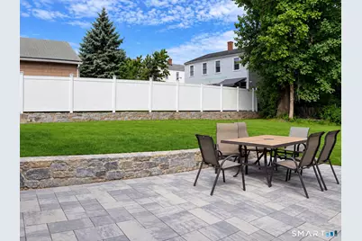 38 Carlisle Place, Stamford, CT 06902 - Photo 23