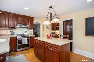 41 Griswold Dr, West Hartford, CT 06119 - Photo 15