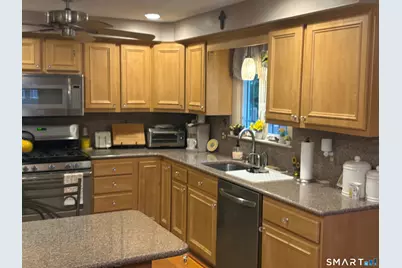 4 Dempsey Court, Ansonia, CT 06401 - Photo 7